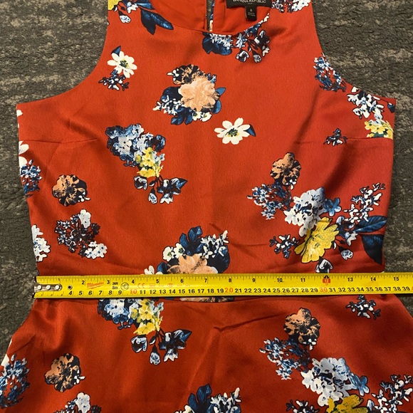 Banana Republic silky dress - Picture 12 of 12